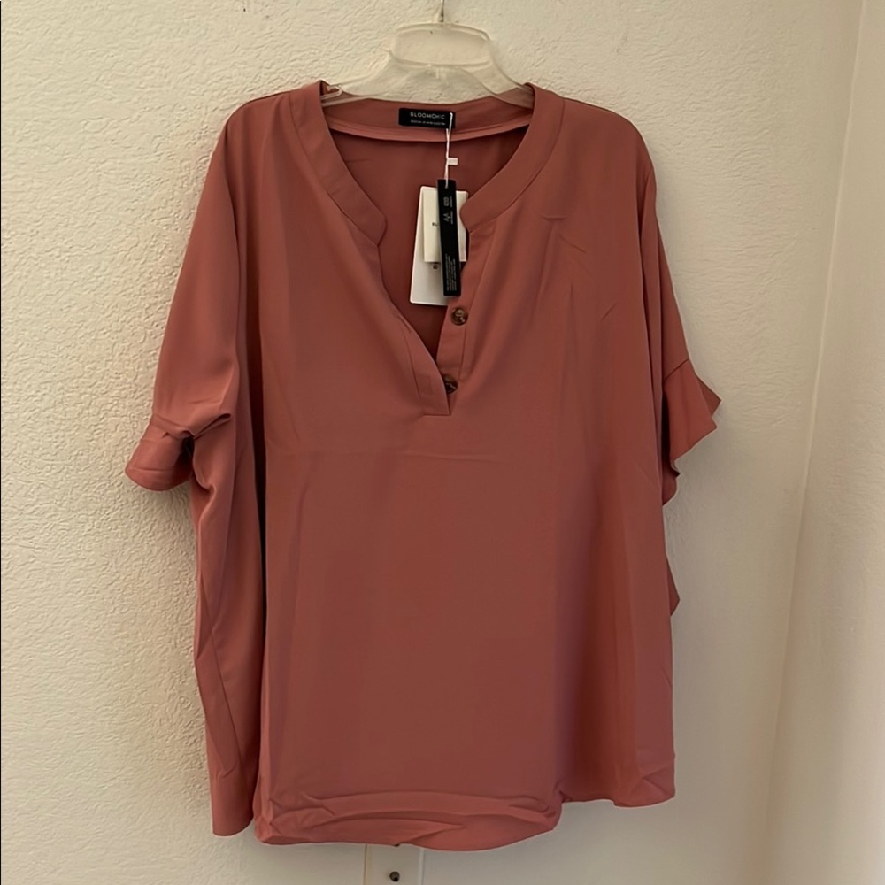 NWT Bloomchic blouse